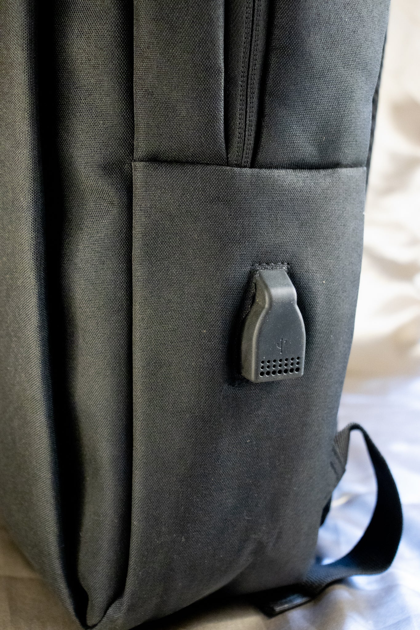 PU Laptop Backpack – Water-Resistant with 3 Compartments