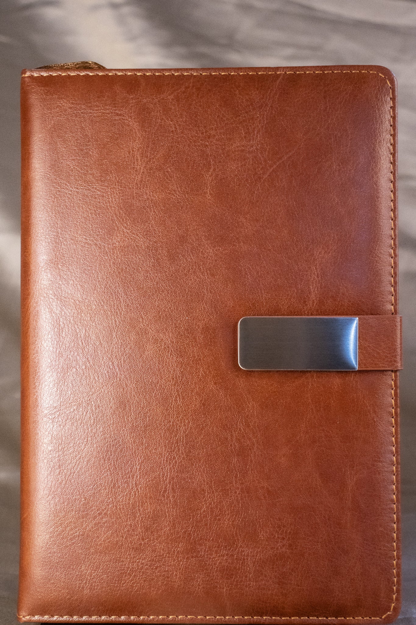Timeless Leather-Bound Dairy Book – Premium Hardcover Journal