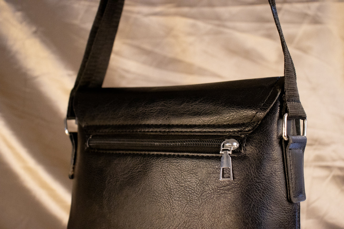 PU Laptop Sling Bag – Water-Resistant with 3 Compartments