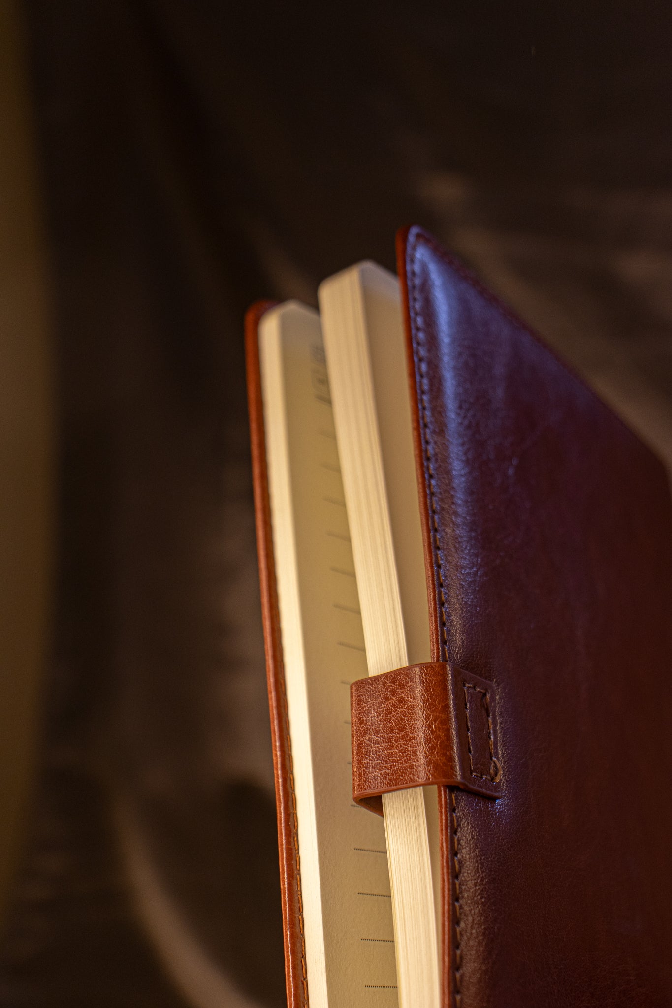 Timeless Leather-Bound Dairy Book – Premium Hardcover Journal