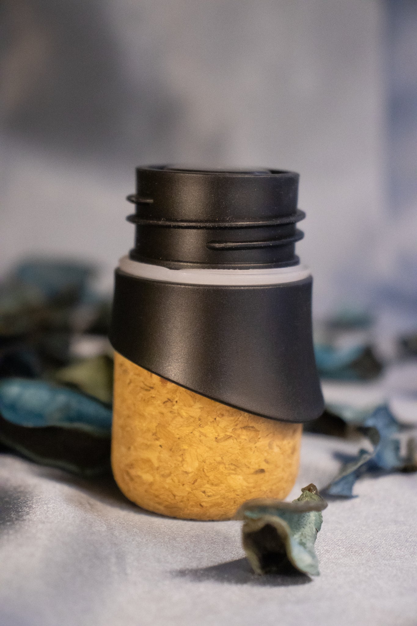 Premium Stainless Steel Vacuum Flask – Insulated Hot & Cold Beverage Flask