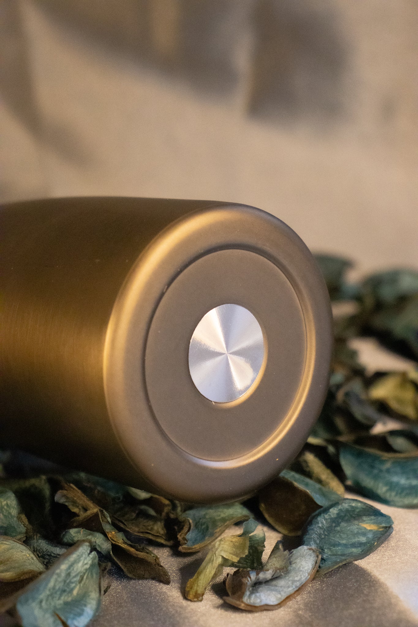 Premium Stainless Steel Vacuum Flask – Insulated Hot & Cold Beverage Flask