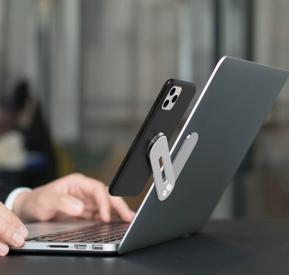 MGH9028-17 | Metal Laptop Stand