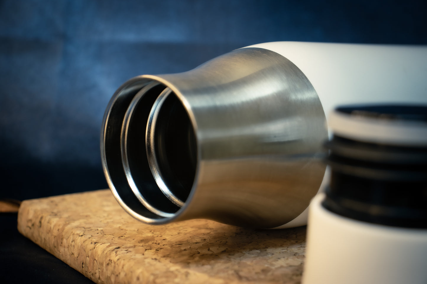 Premium Stainless Steel Vacuum Flask – Insulated Hot & Cold Beverage Flask