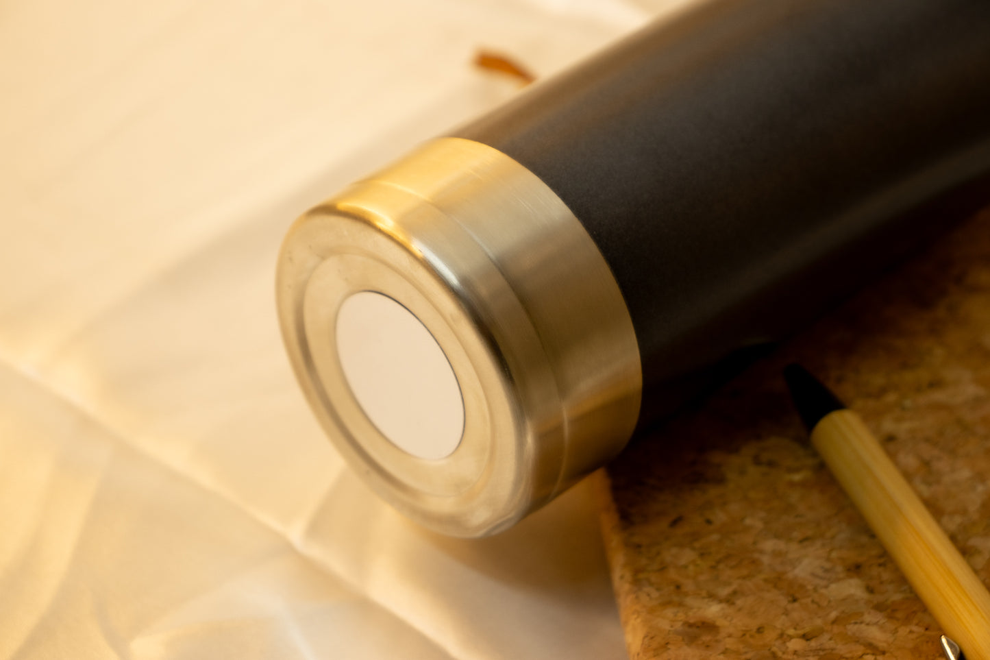 Premium Stainless Steel Vacuum Flask – Insulated Hot & Cold Beverage Flask