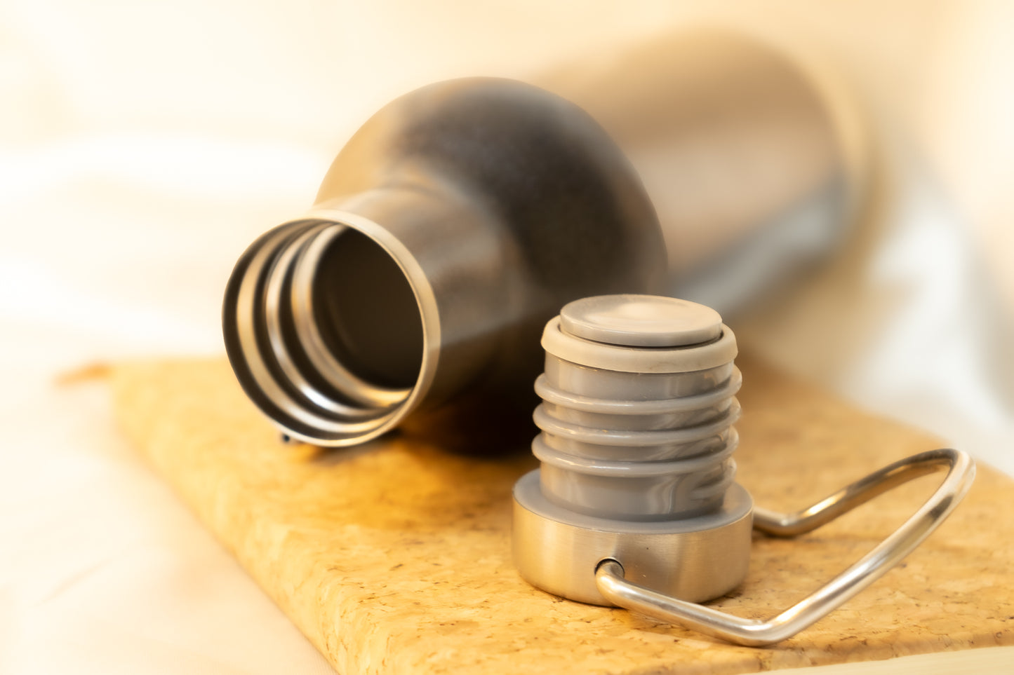 Premium Stainless Steel Vacuum Flask – Insulated Hot & Cold Beverage Flask