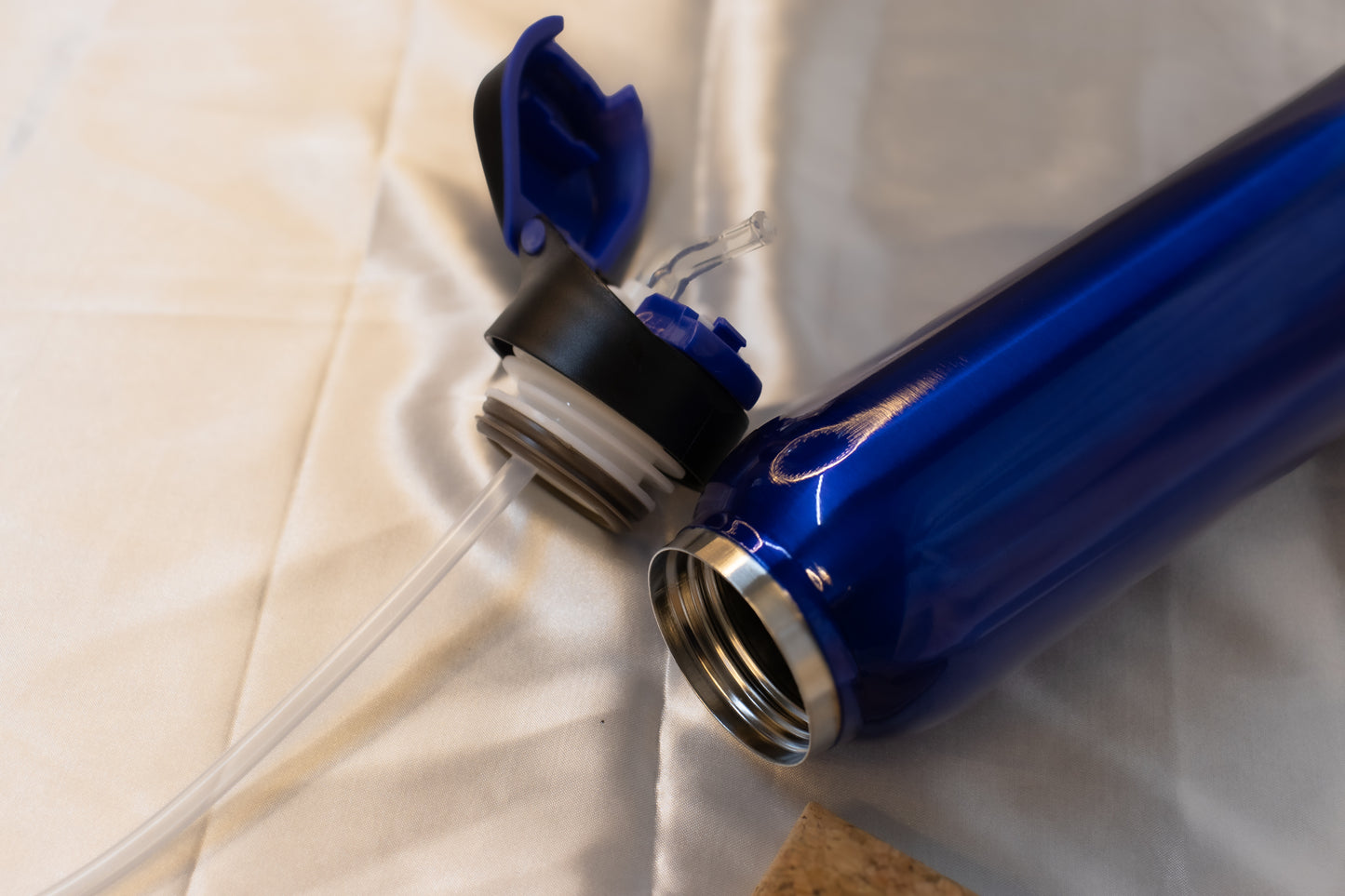 Premium Stainless Steel Vacuum Flask – Insulated Hot & Cold Beverage Flask