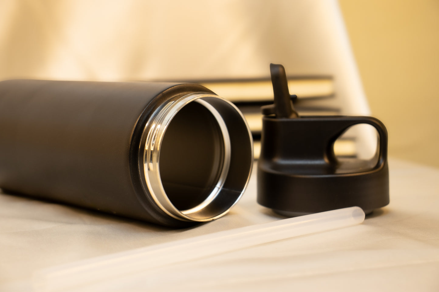 Premium Stainless Steel Vacuum Flask – Insulated Hot & Cold Beverage Flask