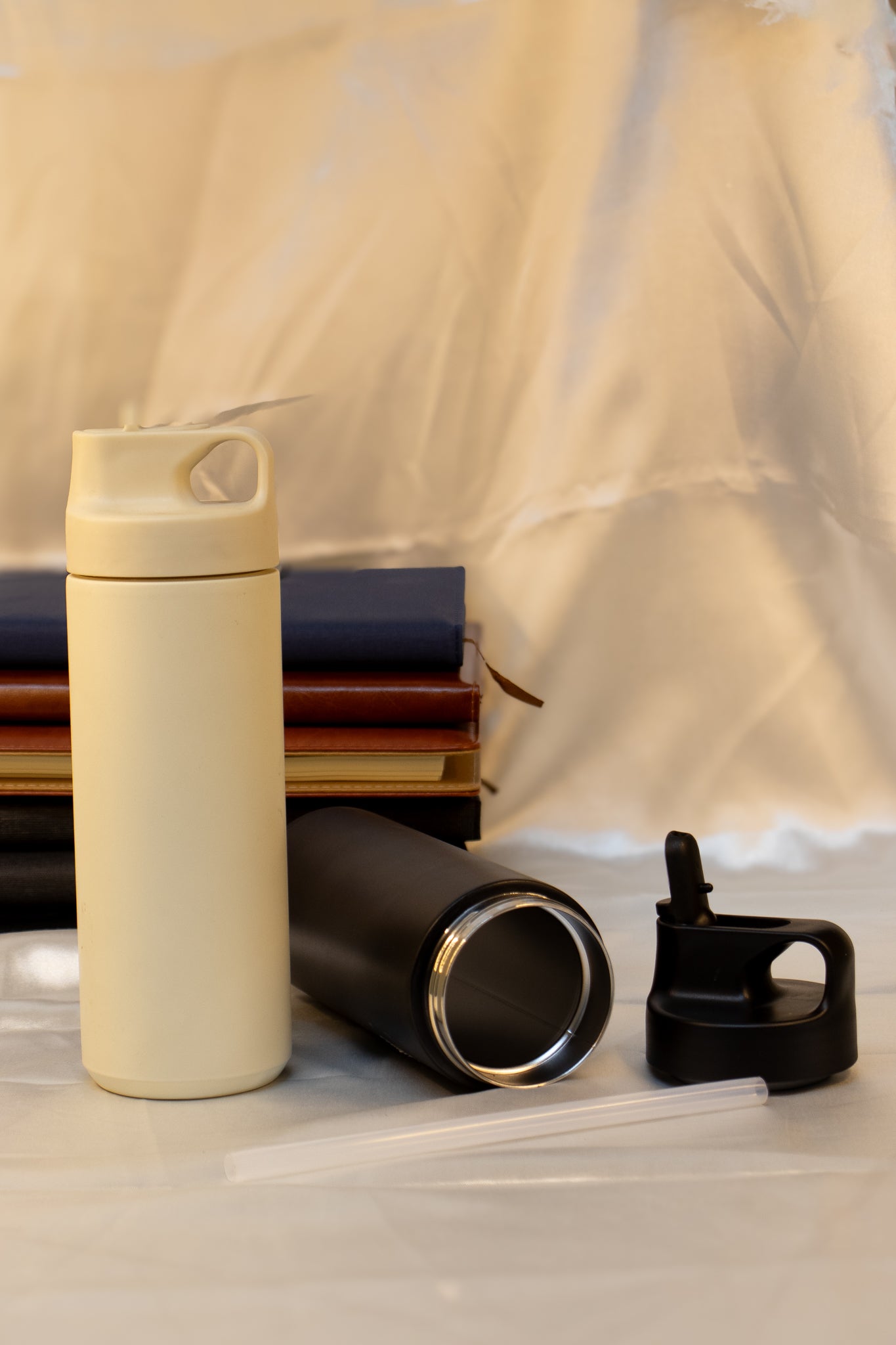 Premium Stainless Steel Vacuum Flask – Insulated Hot & Cold Beverage Flask