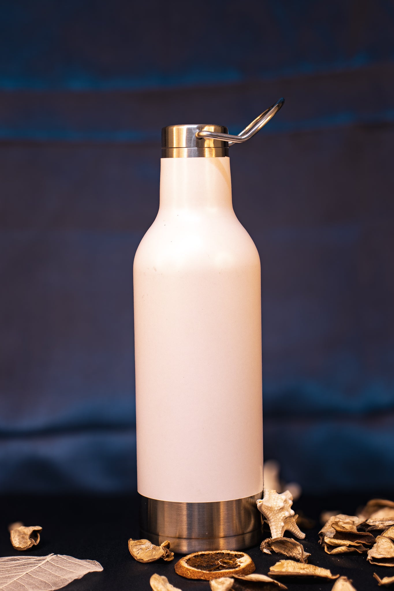 Premium Stainless Steel Vacuum Flask – Insulated Hot & Cold Beverage Flask